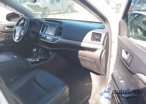 2016 Toyota Highlander Xle V6 from USA, damaged, VIN 5TDJKRFH4GS319635